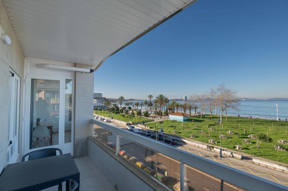 Apartamento Primera Linea De Playa Samil Costa Con Garaje Incluido *