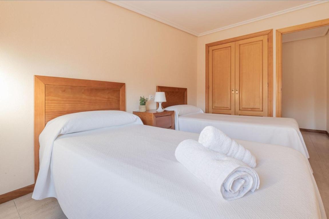 Primera Linea De Playa Samil Costa Con Garaje Incluido Apartamento